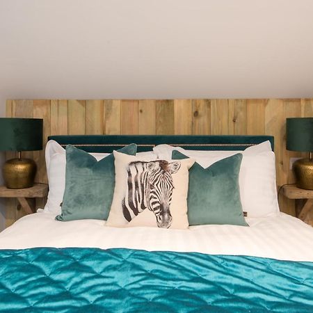 Stone Lodge บรอดสแตร์ส ภายนอก รูปภาพ