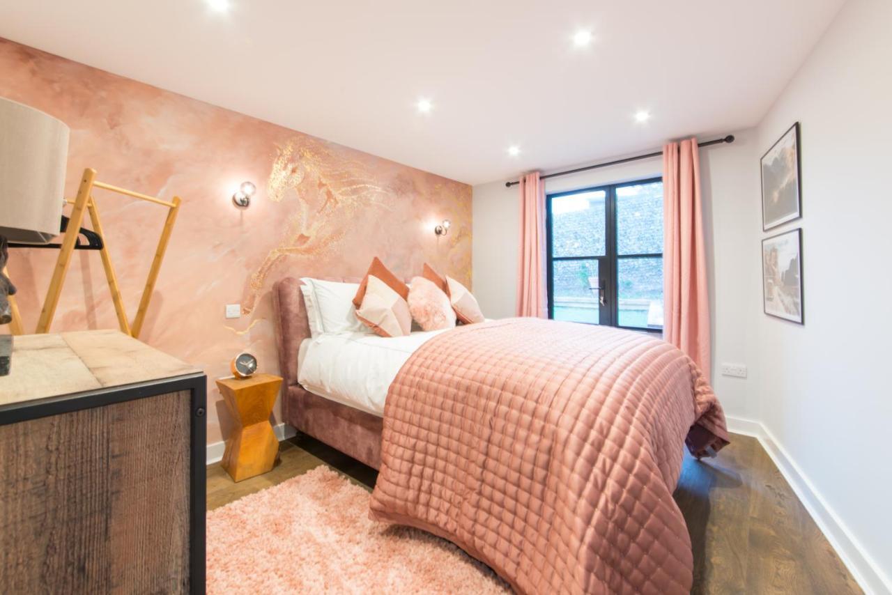 Stone Lodge บรอดสแตร์ส ภายนอก รูปภาพ